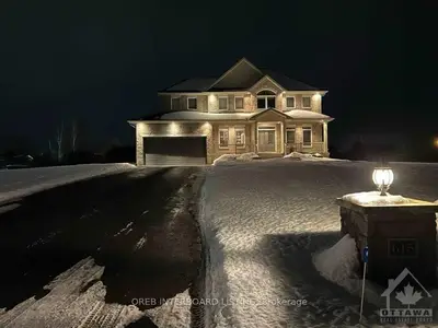615 BALLYCASTLE Crescent, Blossom Park - Airport and Area, ON K1X 0A2
