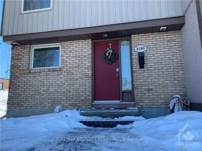 2189 STONEHENGE Crescent, Cyrville - Carson Grove - Pineview, ON K1B 4N7