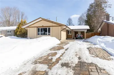 3011 RANKIN Street, Billings Bridge - Riverside Park and Area, ON K1V 8L2