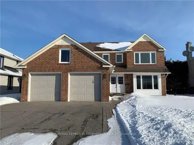 6164 VOYAGEUR Drive, Orleans - Convent Glen and Area, ON K1C 2W3