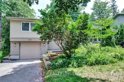 2083 PALMER Avenue, Alta Vista and Area, ON K1H 5Z3
