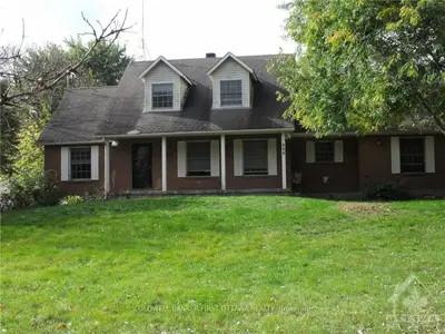 880 VISITING Road, North Grenville, ON K0G 1J0