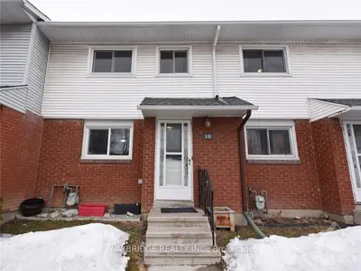 1045 MORRISON Drive 18, Parkway Park - Queensway Terrace S and Area, ON K2H 7L2