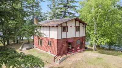 100 KEN-DON Lane, Drummond/North Elmsley, ON K7H 3C7