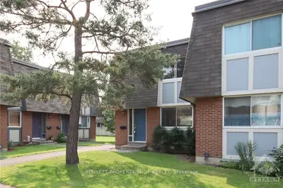1695 HEATHERINGTON Road, Hunt Club - South Keys and Area, ON K1V 8T8