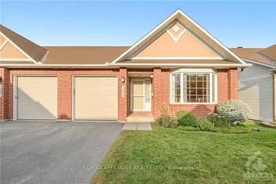 1246 Foxborough, Beacon Hill North - South And Area, On K1j 1e2