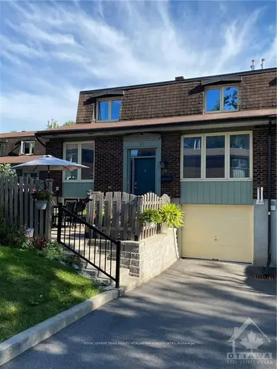 96 BEACHVIEW, Billings Bridge - Riverside Park and Area, ON K1V 1M7