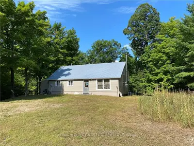 1015 MHUSK Road, Admaston/Bromley, ON K0J 1S0