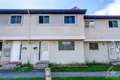 1224 BOWMOUNT Street, Cyrville - Carson Grove - Pineview, ON K1J 8T5