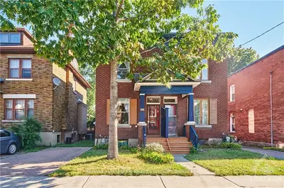 375 CHAPEL Street, Lower Town - Sandy Hill, ON K1N 7Z5