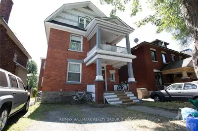 38 CLAREY Avenue 2, Glebe - Ottawa East and Area, ON K1S 2R7