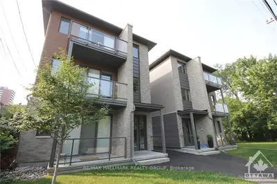 696 ROOSEVELT Avenue 1, Carlingwood - Westboro and Area, ON K2A 2A7