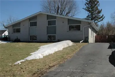 333 PEARL Street W, Brockville, ON K6V 4E4
