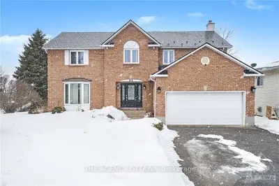 62 CASTLEBEAU Street, Russell, ON K0A 1W0