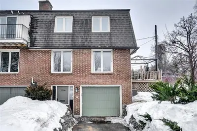 2208 ELDER Street, Woodroffe, ON K2B 6N1