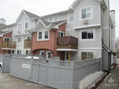 315 MULLETT Street 10, Carleton Place, ON K7C 4J6