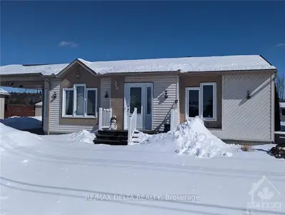 113 JESSOP'S FALLS Road, Alfred and Plantagenet, ON K0B 1L0