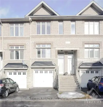 213 STROGET, Cityview - Parkwoods Hills - Rideau Shore, ON K2E 0A9