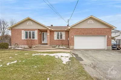 571 MAIN Street, North Dundas, ON K0C 2K0