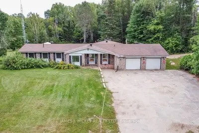 251 LAW Road, Laurentian Hills, ON K0J 1J0