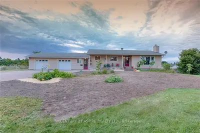 148 Forest Lea Road, Laurentian Valley, ON K8A 7S9