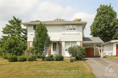 26 PARKMOUNT Crescent, South of Baseline to Knoxdale, ON K2H 5T4