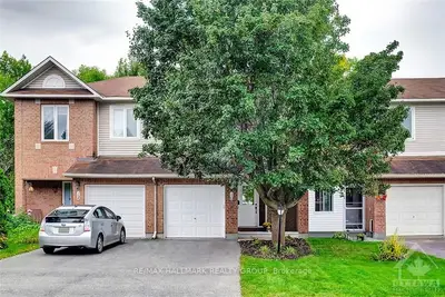 10 COVINGTON Place, South of Baseline to Knoxdale, ON K2G 6B3