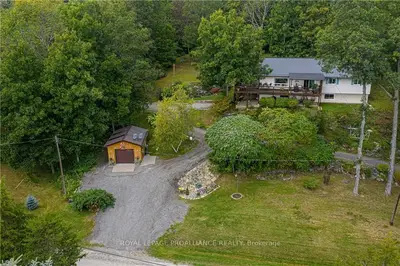 144 OLD RIVER Road W, Leeds and the Thousand Islands, ON K0E 1R0