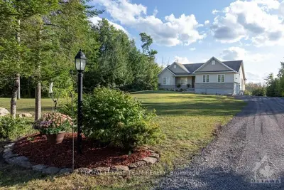 133 LADY SLIPPER Way, Carp - Huntley Ward, ON K0A 1L0