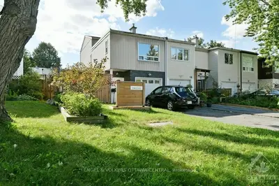 12 TARQUIN Crescent, Bells Corners and South to Fallowfield, ON K2H 8J8