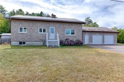 66 CHURCH Street, Laurentian Hills, ON K0J 1J0