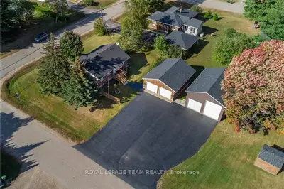 6 SHARON Street, Petawawa, ON K8A 7J3