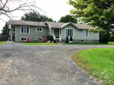 3164-3166 CHAMPLAIN Road, Clarence-Rockland, ON K0A 1E0