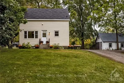 2875 Donnelly Drive, Manotick - Kars - Rideau Twp and Area, ON K0G 1J0