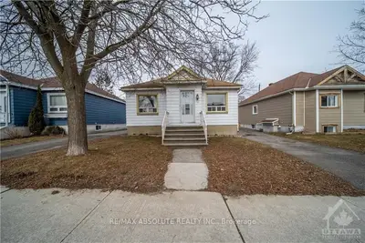 151 VACHON Avenue, Vanier and Kingsview Park, ON K1L 5S7