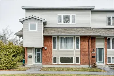 124 MONTEREY Drive, South of Baseline to Knoxdale, ON K2H 7A8
