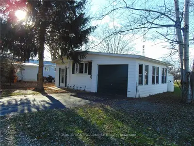1645 COUNTY RD 42 Road 11, Rideau Lakes, ON K0E 1G0