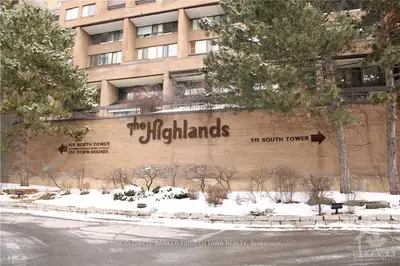 515 ST LAURENT Boulevard 712, Manor Park - Cardinal Glen and Area, ON K1K 3X5