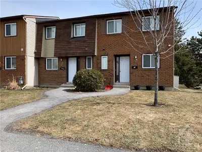17 PIXLEY, Alta Vista and Area, ON K1G 4C3