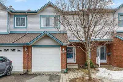 787 Hancock Crescent, Orleans - Cumberland and Area, ON K4A 3N1