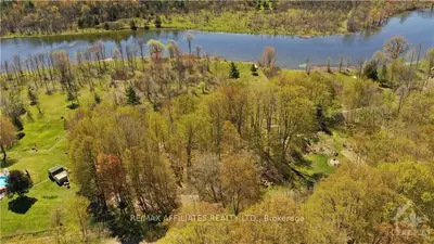 00 ECHO GLEN Lane, Front of Leeds & Seeleys Bay, ON K0E 1L0