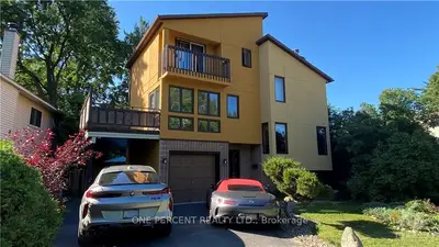 2754 HOWE Street, Britannia - Lincoln Heights and Area, ON K2B 6W9