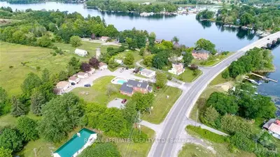 8 RIDEAU FERRY Road, Rideau Lakes, ON K0G 1W0