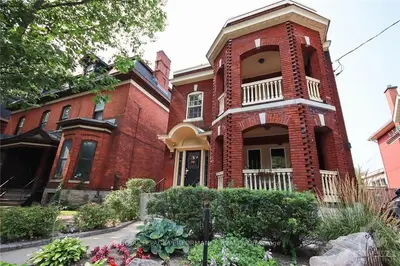 231 DALY Avenue 2, Lower Town - Sandy Hill, ON K1N 6G1
