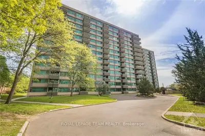 555 BRITTANY Drive 1012, Manor Park - Cardinal Glen and Area, ON K1K 4C5