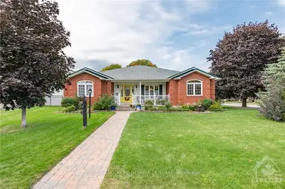 6 CARBERY Drive, Stittsville - Munster - Richmond, ON K2S 1E3