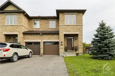 326 COOKS MILL Crescent, Blossom Park - Airport and Area, ON K1V 2N3
