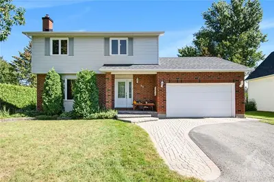 89 CASTLEBEAU Street, Russell, ON K0A 1W0