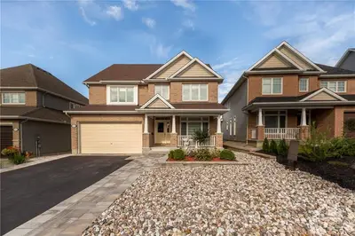703 MASHKIG Avenue, Orleans - Cumberland and Area, ON K4A 0Y7
