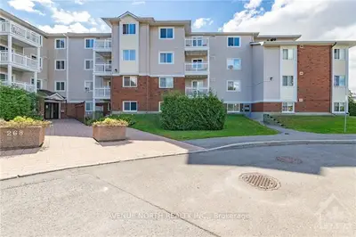 268 LORRY GREENBERG Drive 304, Hunt Club - South Keys and Area, ON K1T 3K1